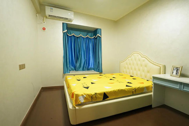 現代簡約三室兩廳，裹著裊裊茶香，演繹優(yōu)雅的生活格調