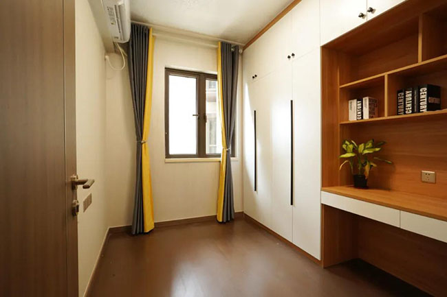 現代簡約三室兩廳，裹著裊裊茶香，演繹優(yōu)雅的生活格調