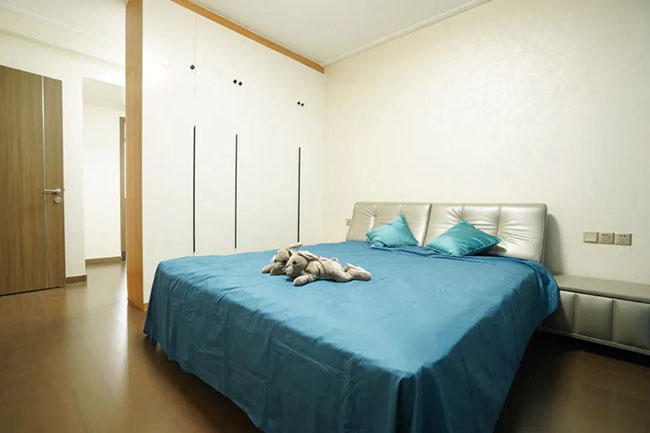 現代簡約三室兩廳，裹著裊裊茶香，演繹優(yōu)雅的生活格調