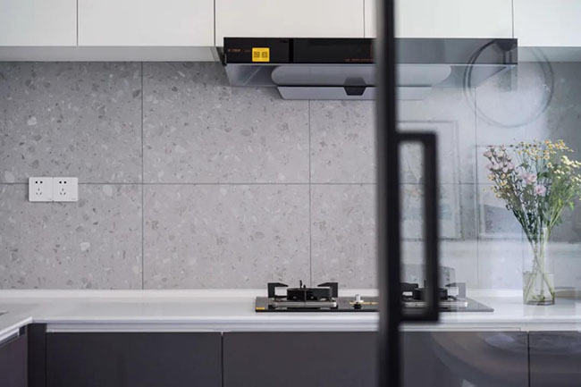 「舊房翻新」極簡風三室兩廳，給自己和家人一個全新的家！